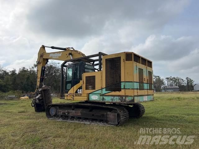 CAT 321D Koparki gąsienicowe