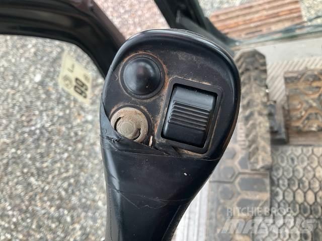 CAT 323 Koparki gąsienicowe