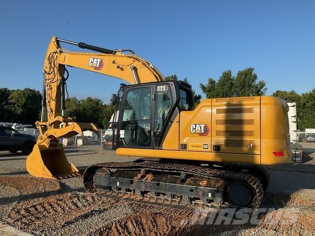 CAT 323 Koparki gąsienicowe
