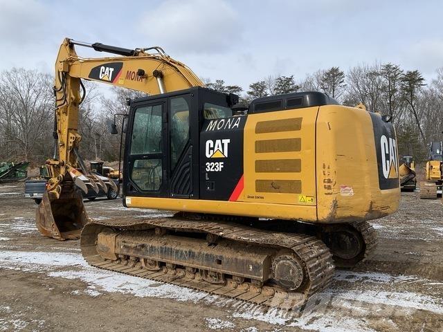 CAT 323F Koparki gąsienicowe