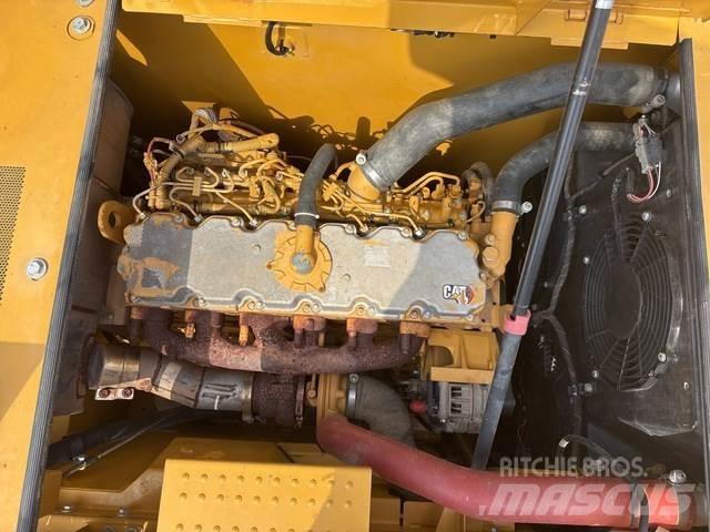 CAT 323GC Koparki gąsienicowe