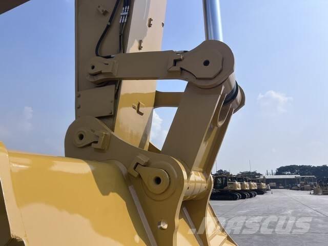 CAT 395 Koparki gąsienicowe