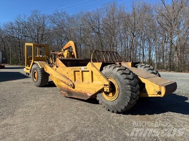 CAT 613B Skrobaki