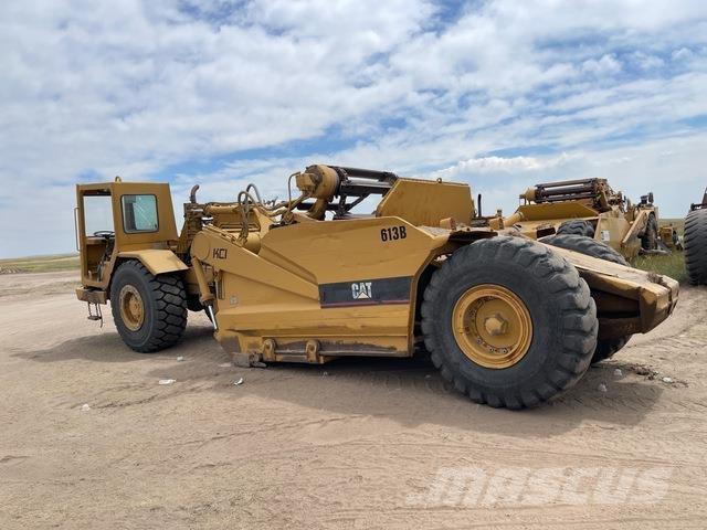 CAT 613B Skrobaki