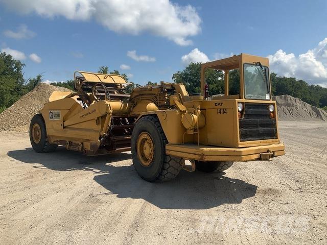 CAT 613B Skrobaki