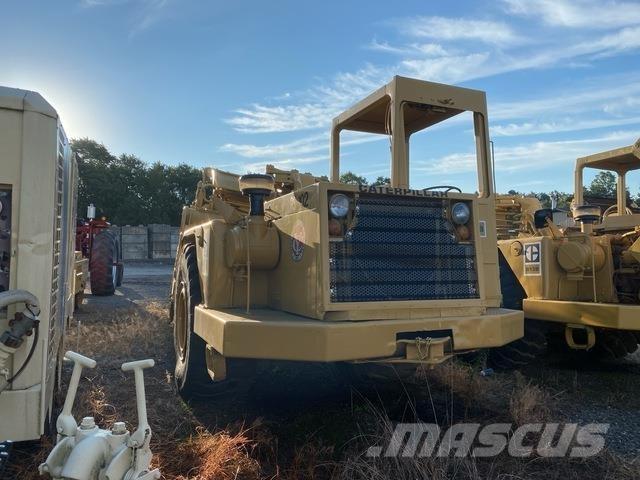 CAT 613B Skrobaki