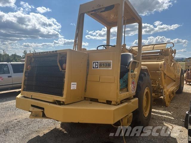 CAT 613B Skrobaki