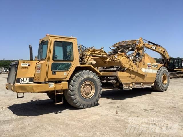 CAT 615C Skrobaki