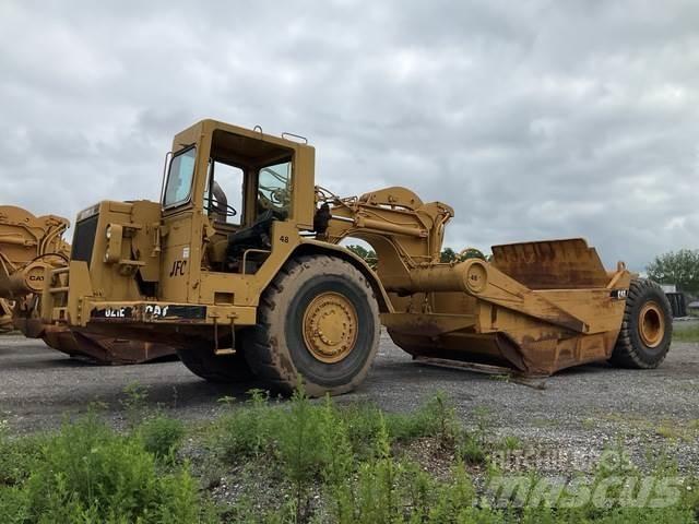 CAT 621B Skrobaki
