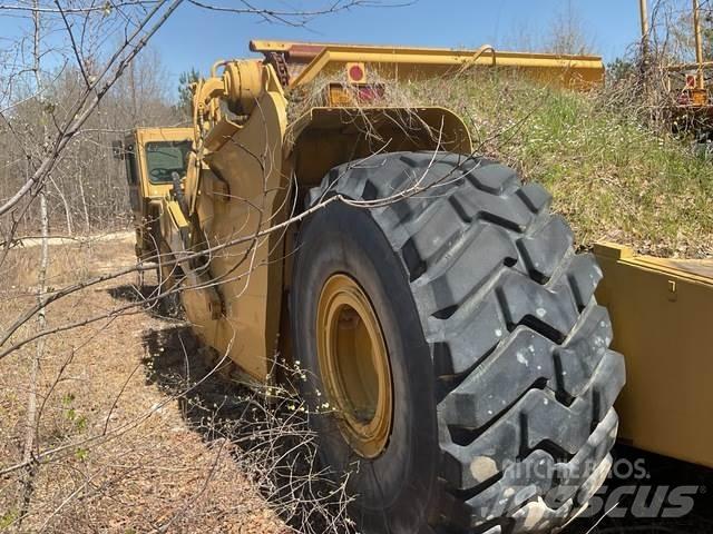CAT 623 Skrobaki