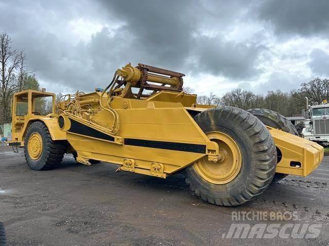 CAT 623B Skrobaki