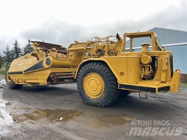 CAT 623B Skrobaki