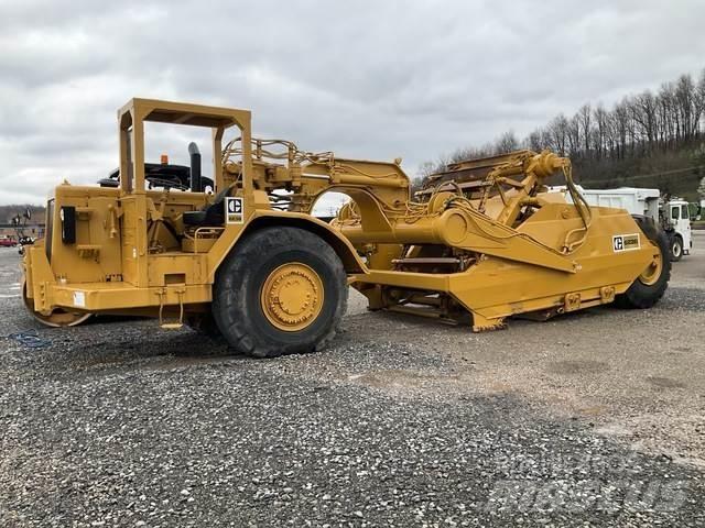 CAT 623B Skrobaki