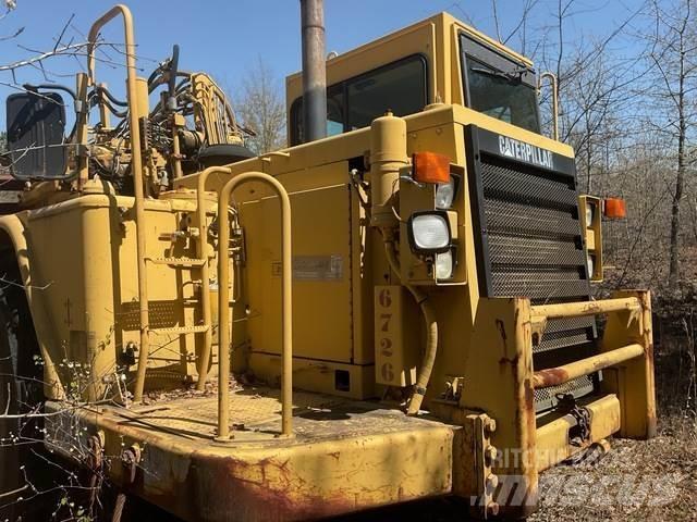 CAT 623F Skrobaki