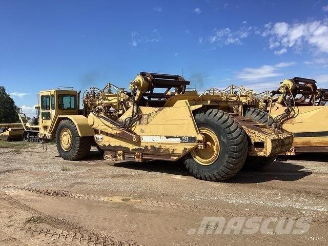CAT 623F Skrobaki