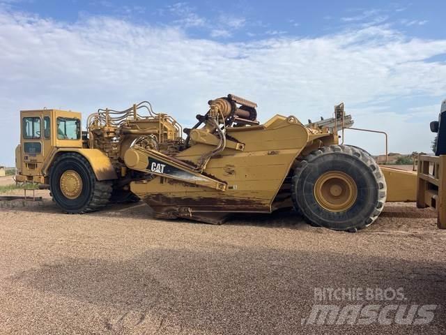CAT 623G Skrobaki