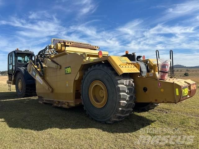 CAT 623k Skrobaki
