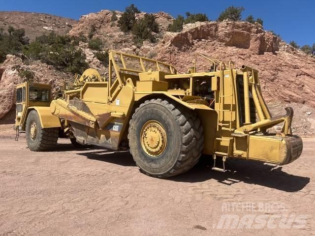 CAT 627F Skrobaki