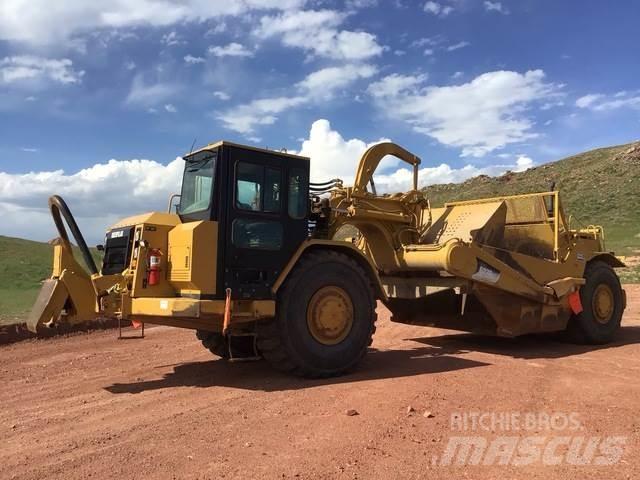CAT 627G Skrobaki