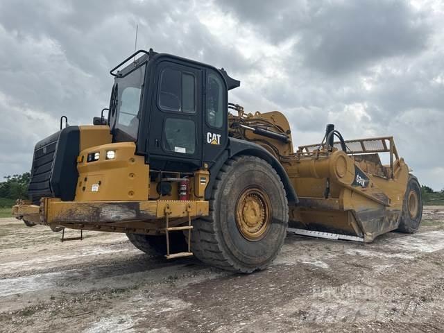 CAT 631K Skrobaki