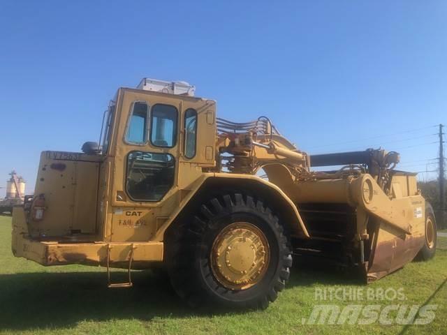 CAT 633D Skrobaki