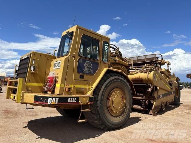 CAT 633E Skrobaki