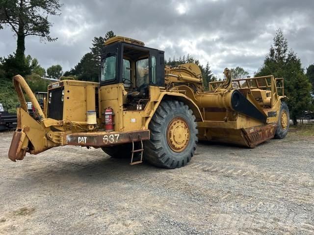 CAT 637D Skrobaki