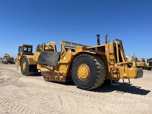 CAT 637G Skrobaki