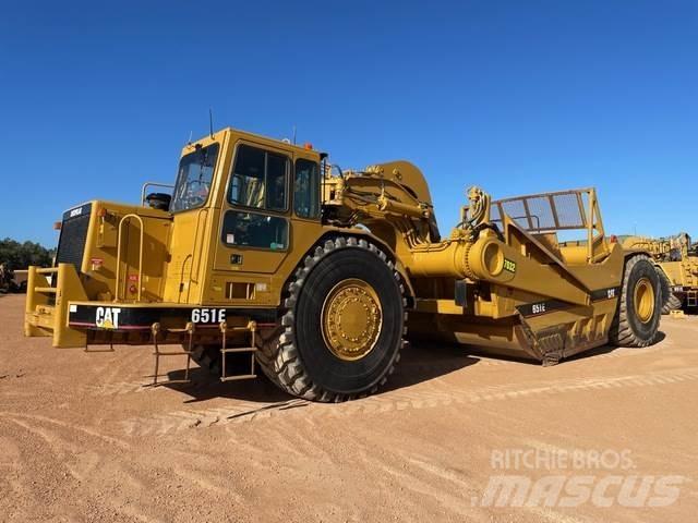 CAT 651E Skrobaki
