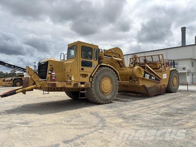 CAT 657G Skrobaki
