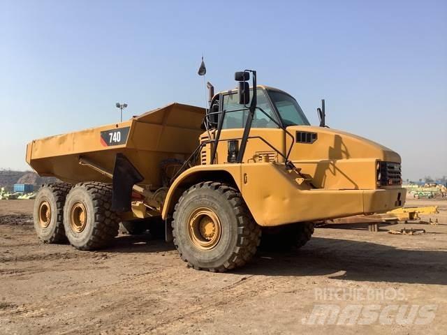 CAT 740 Wozidła przegubowe
