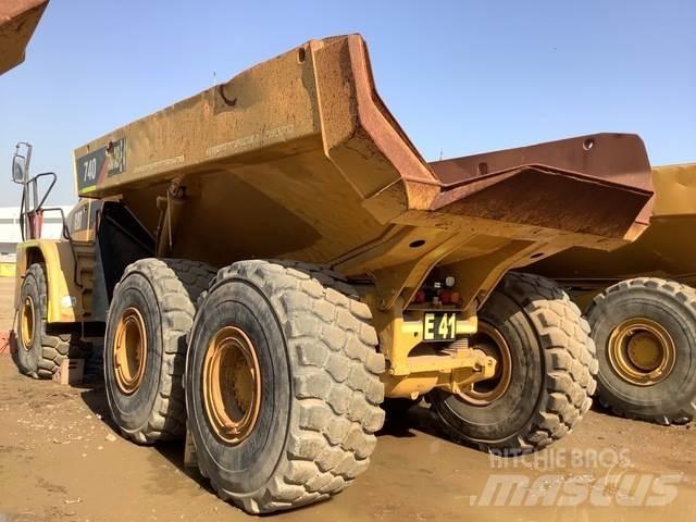 CAT 740 Wozidła przegubowe
