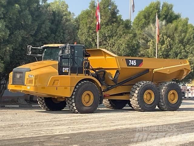 CAT 745 Wozidła przegubowe