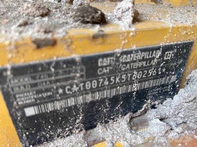 CAT 745 Wozidła przegubowe