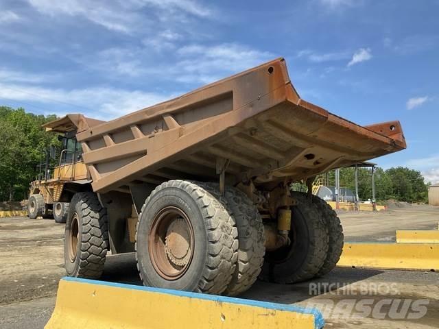 CAT 777D Wozidła przegubowe