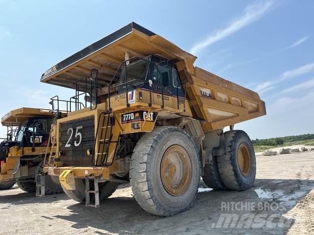 CAT 777D Wozidła przegubowe