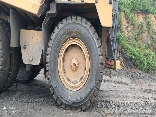 CAT 777E Wozidła przegubowe