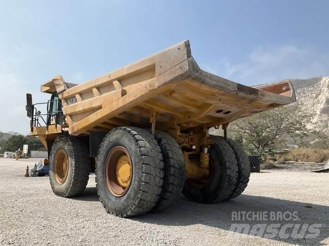 CAT 777F Wozidła przegubowe