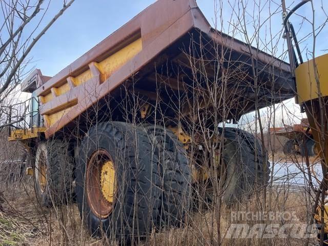 CAT 777F Wozidła przegubowe