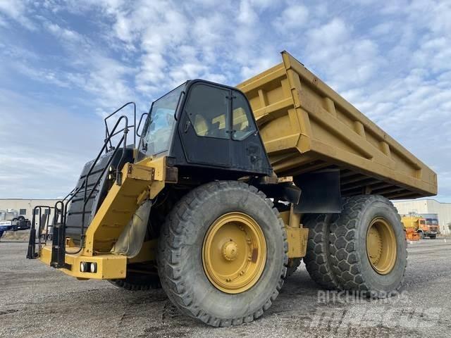 CAT 777F Wozidła przegubowe