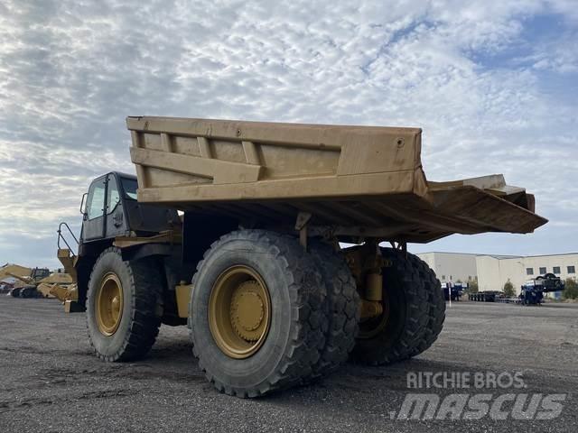 CAT 777F Wozidła przegubowe
