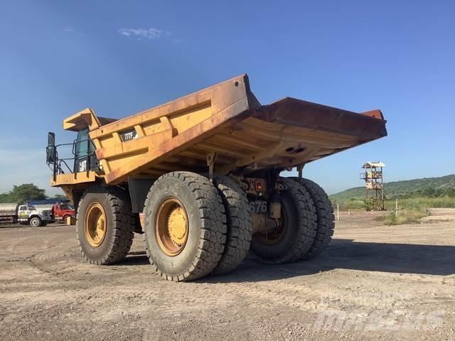 CAT 777F Wozidła przegubowe