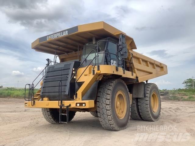 CAT 777F Wozidła przegubowe