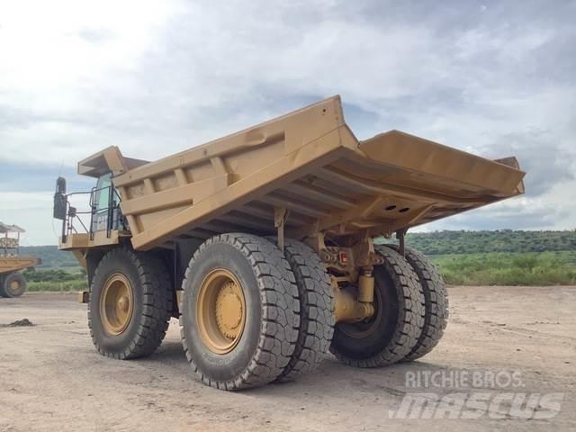 CAT 777F Wozidła przegubowe