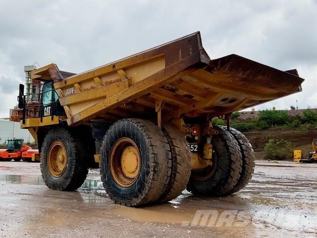 CAT 777F Wozidła przegubowe