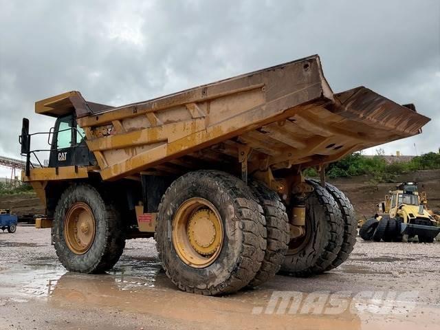 CAT 777F Wozidła przegubowe