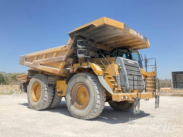 CAT 777F Wozidła przegubowe