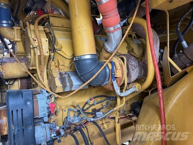 CAT 777F Wozidła przegubowe