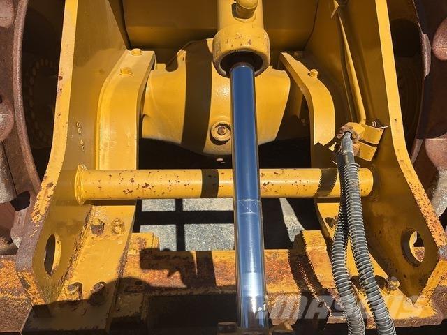 CAT 825H Maszyny budowlane - Inne