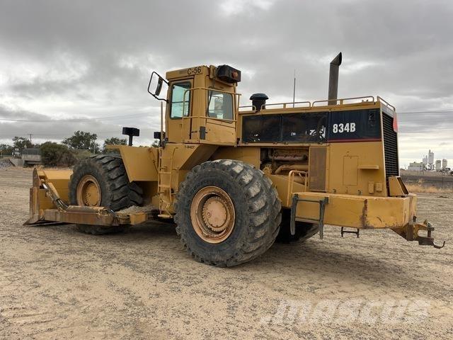 CAT 834B Spycharki kołowe
